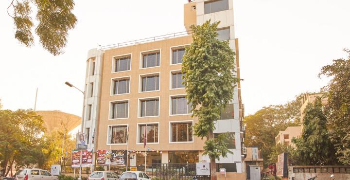 Treebo Trend Hotel Parker Ahmadabad Zewnętrze zdjęcie
