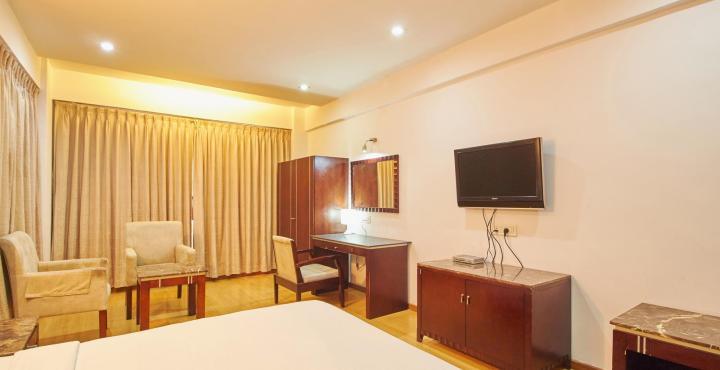 Treebo Trend Hotel Parker Ahmadabad Zewnętrze zdjęcie
