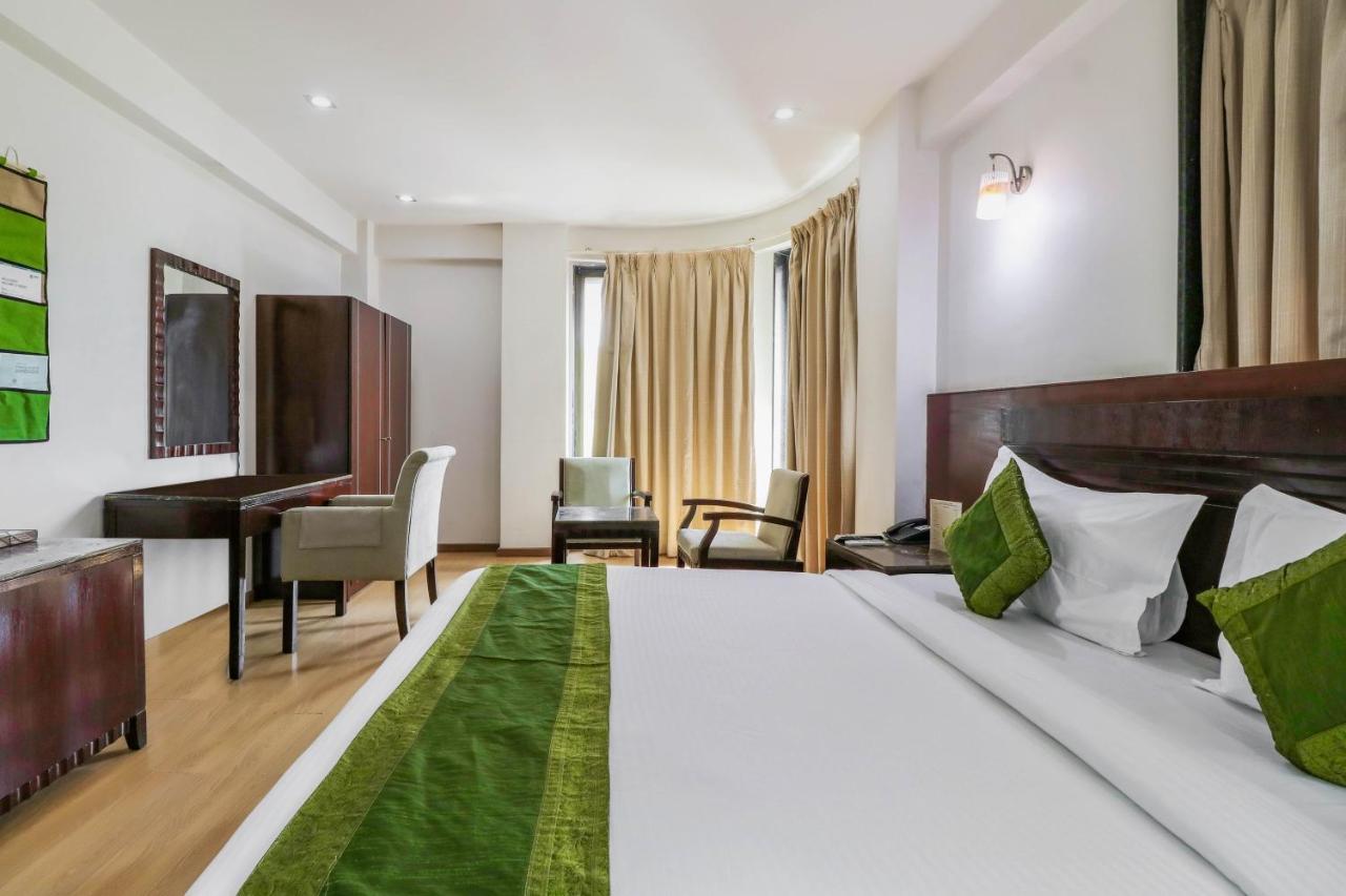 Treebo Trend Hotel Parker Ahmadabad Zewnętrze zdjęcie