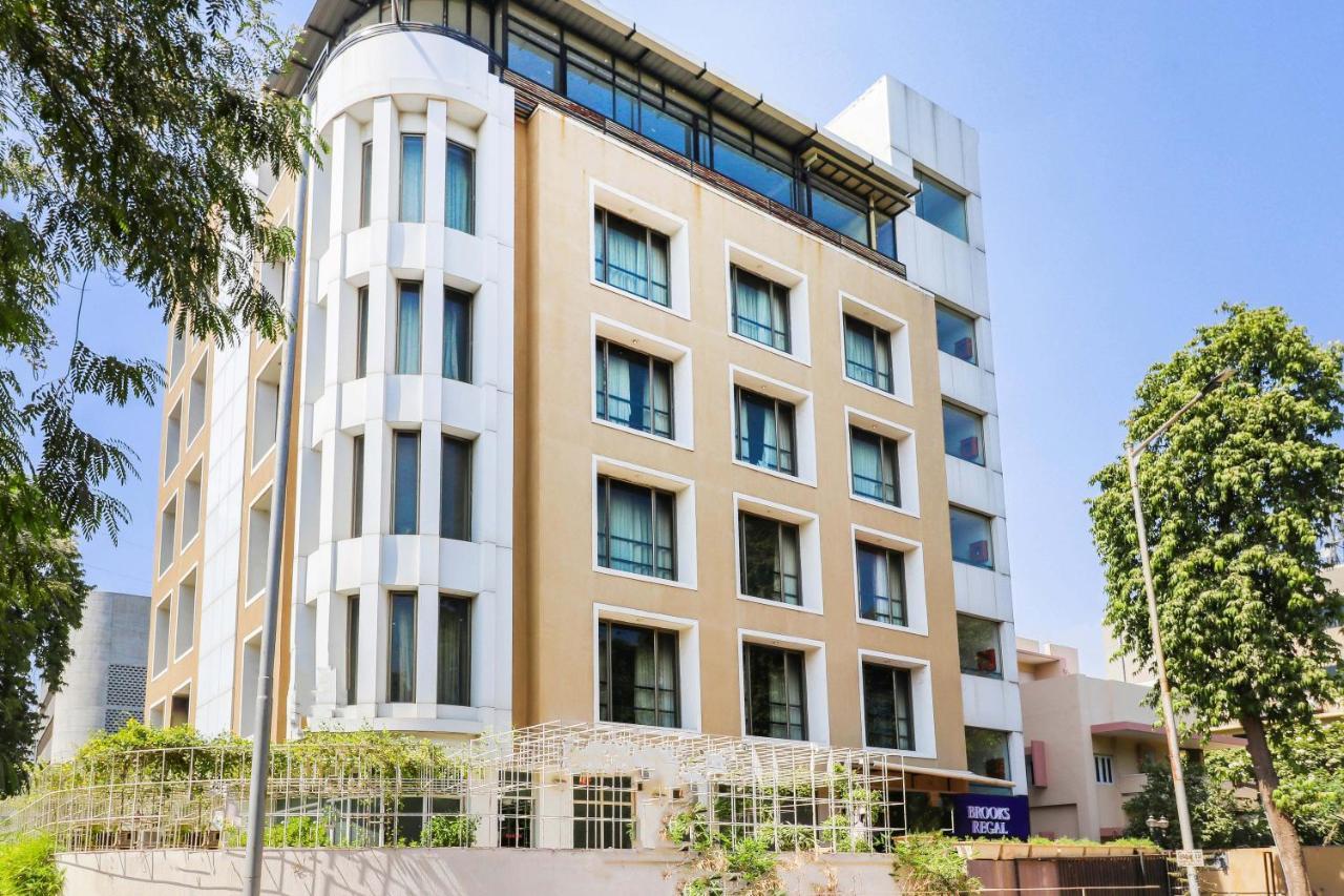 Treebo Trend Hotel Parker Ahmadabad Zewnętrze zdjęcie