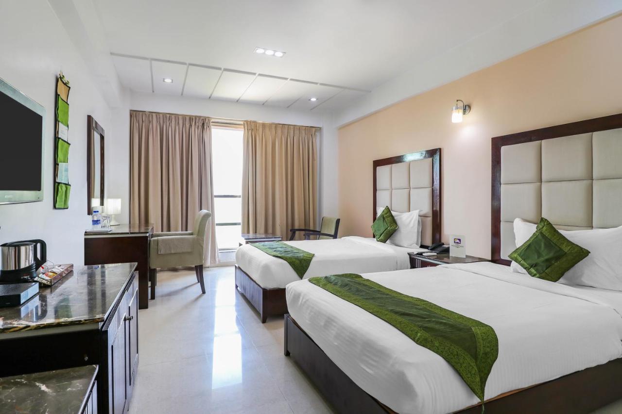 Treebo Trend Hotel Parker Ahmadabad Zewnętrze zdjęcie